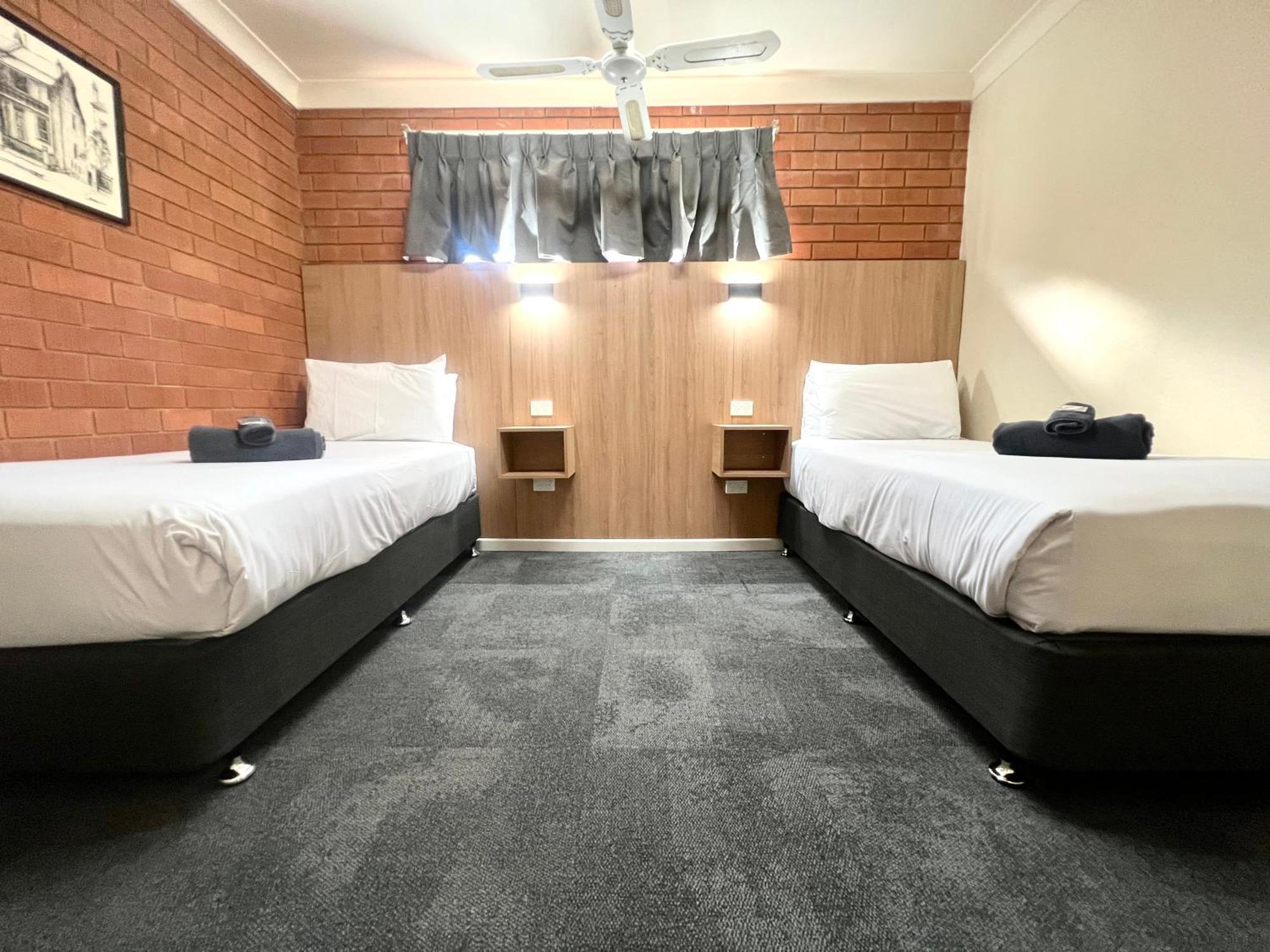 Adrian Motel Форбс Экстерьер фото